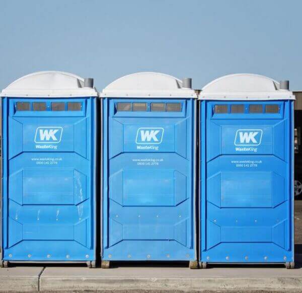 waste-king-portable-toilet-hire-1-600×582